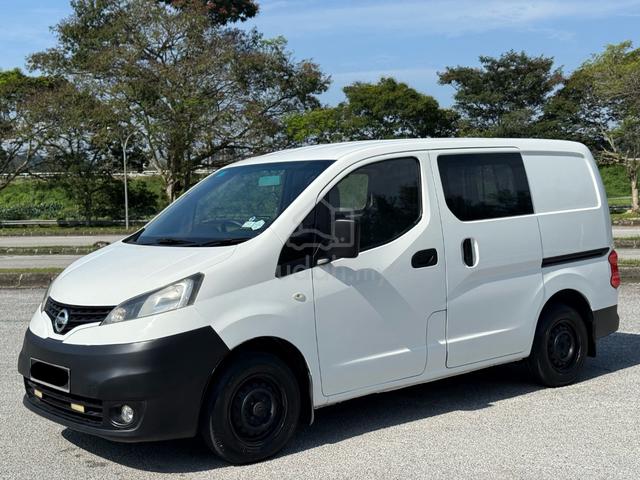 2014 Nissan NV200 SEMI PANEL VAN 1.6 (M) - 4
