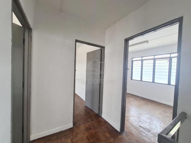 Taman Cempaka 2 Storey Terrace House For Sale / Freehold / Newly Paint 5
