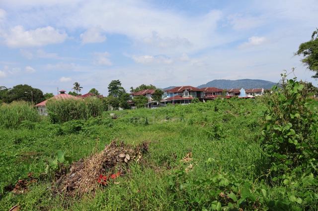 Tanah LOT Bangunan Taman Warisan PESERAI BATU PAHAT 1