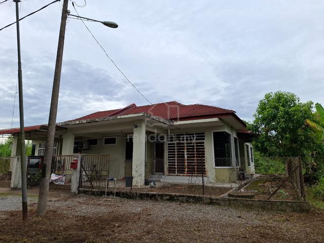 [Dalam Bandar] Semi D Kg Padang Selising Machang 1