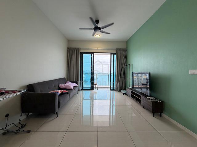 Queens Residences Q1 @ Queens Waterfront 1