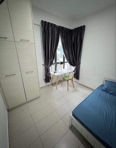 Medium Room in nice Condo 1