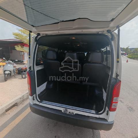 2022 Toyota HIACE 0 2.5L (M) - 4