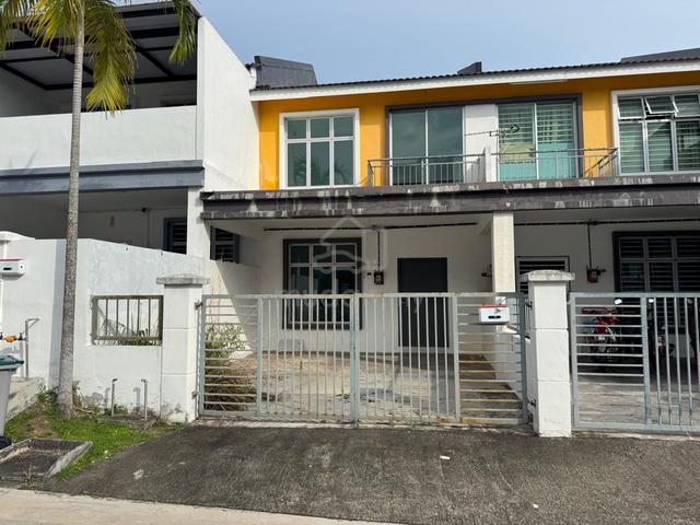 MARKET LOWEST PRICE ! FREEHOLD 2 STOREY Scientex Durian Tunggal Melaka 1