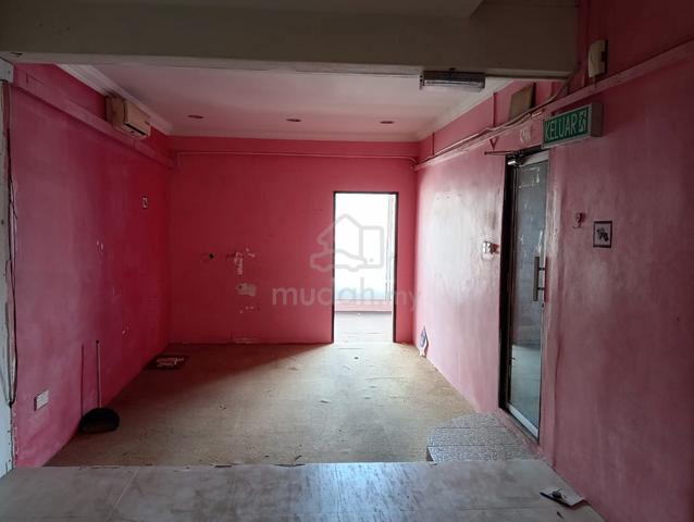 Taman permata ulu klang office mezzanine floor ,1600sf 1