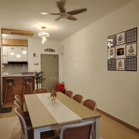 Middle Room For Rent 1