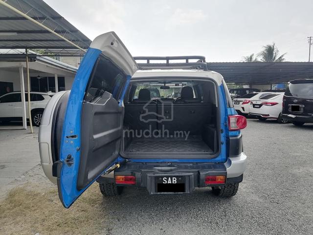 2011 Toyota FJ CRUISER 4.0(A) BOLEH LOAN - 5