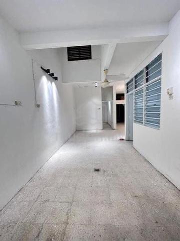 Single Storey Terraced Taman Melati Bayan Baru Strategic Loc For Rent 1