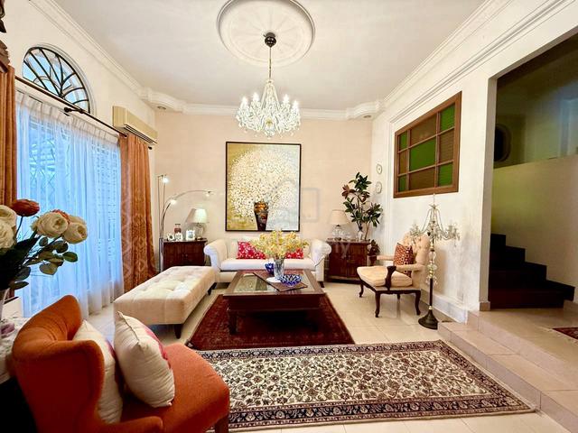 26 x 65 SQFT | RENOVATED 2.5 Storey  Jalan Nikel Seksyen 7 Shah Alam 1