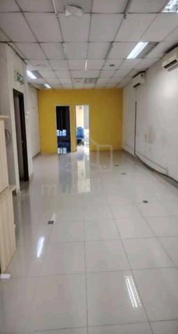 Shop office (FIRST FLOOR UNIT), Kuchai lama, Happy Garden 1