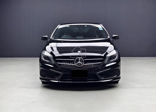 W176 2014 Mercedes Benz A180 AMG LINE 1.6 TURBO - 3