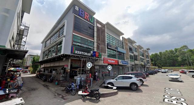 Freehold 3 Storey Shop 32 Avenue Taman Bukit Serdang 1
