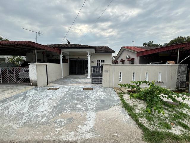 [Near Pekan Batu Gajah] Rumah berkembar setingkat @ Taman Mewah Indah 1