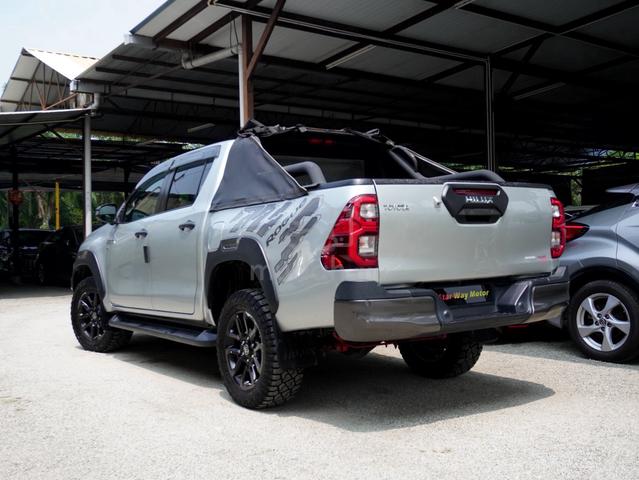 Toyota Hilux 2.8D (Rogue) 2023 (4X4) - 4