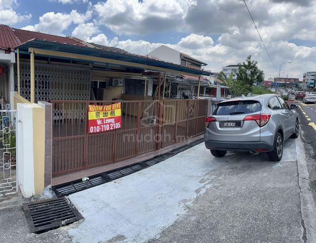 Fully Furnished Petaling Jaya Prime Location Room For Rent 1