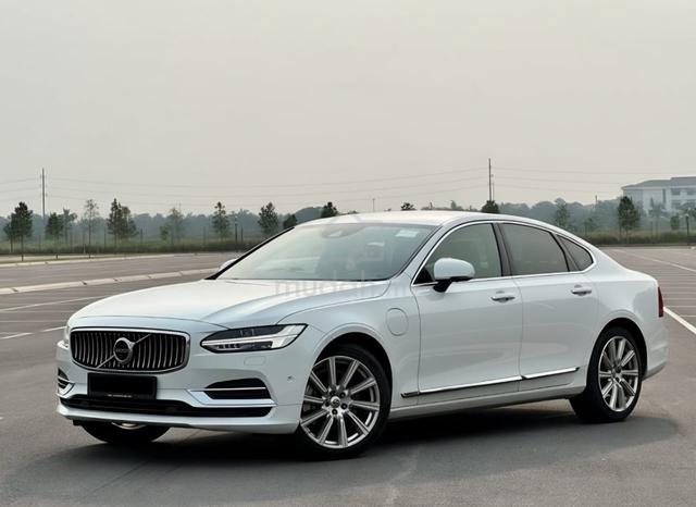 [2017] Volvo S90 2.0 T8 Insciption Plus B&W System - 1