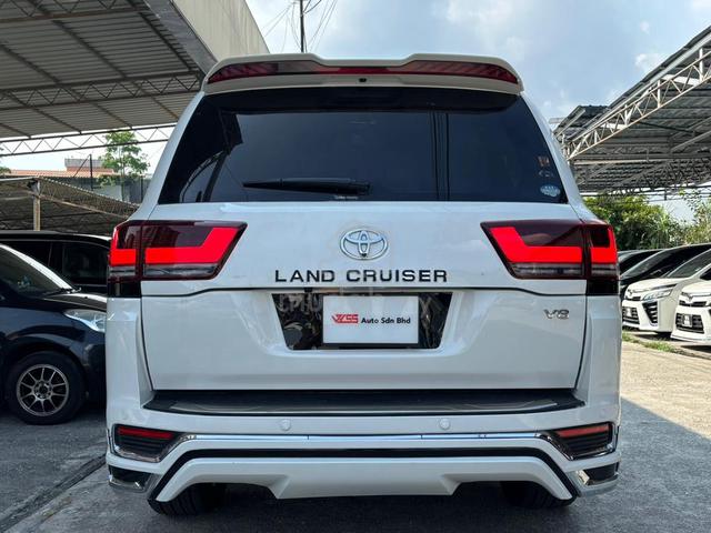 Toyota LANDCRUISER 4.6 ZX URJ202W Convert LC300 - 5