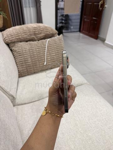 iPhone 16 Pro (512GB) - photo 6 of 6