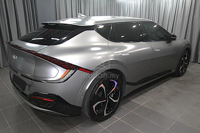 2022 Kia EV6 GT AWD (A) SUV - 2