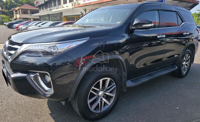 2017 Toyota FORTUNER 2.7 SRZ 4X4 2TR-FE (AT) (SUV) - 1