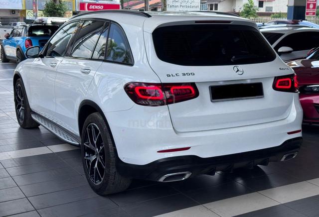 2021 Mercedes Benz GLC300 4MATIC AMG LINE 2.0L (A) - 3