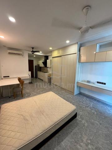 Parc Regency 1