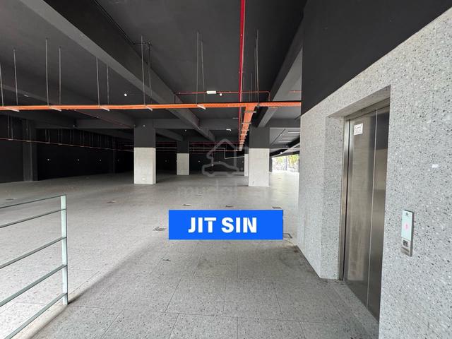 High Traffic!! Ground floor 8000sf Jelutong Batu Lanchang Loading Bay 1