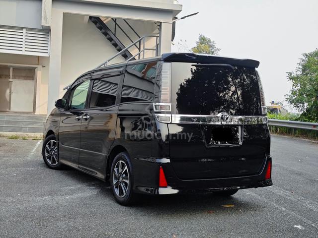 2018 Toyota VOXY 2.0 ZS (A) - 2