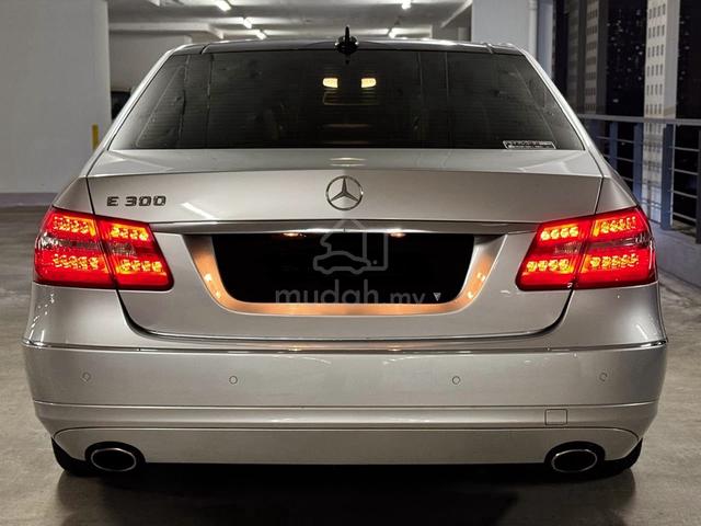 [DIRECT OWNER] 2011 Mercedes Benz E300 3.0 V6 - 4