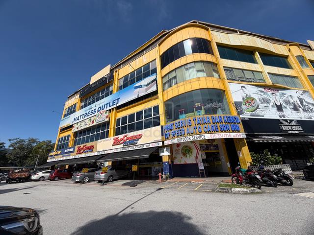 Ground Floor Corner USJ 10 Mainroad Shop, Taipan Business Subang Jaya 1