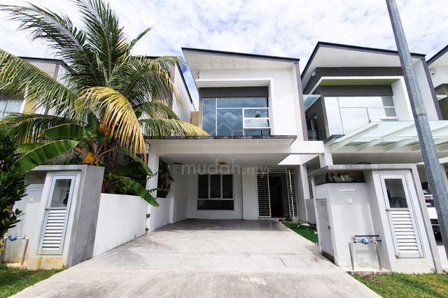 Renovated, Double Storey Terrace, Parkfield Tropicana Heights, Kajang 1