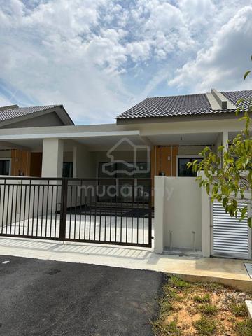 Taman Salak Budi 2 Single Storey Terrace Partial Furnish Kota Warisan 1