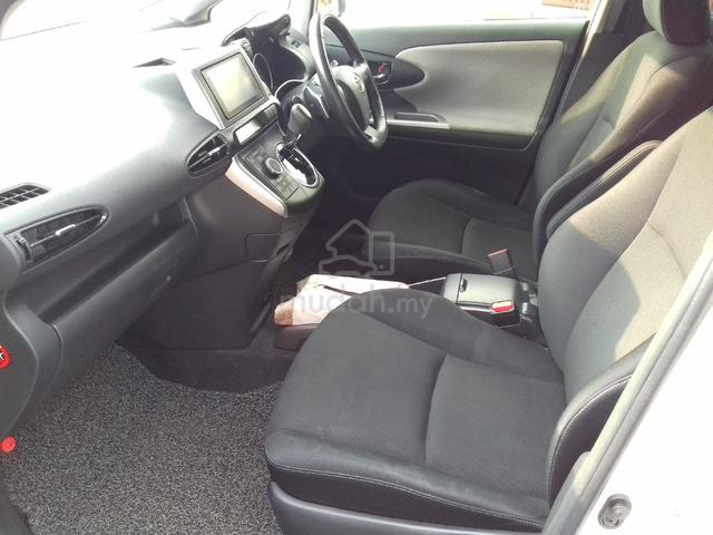 Toyota WISH 1.8 S (A) - 5