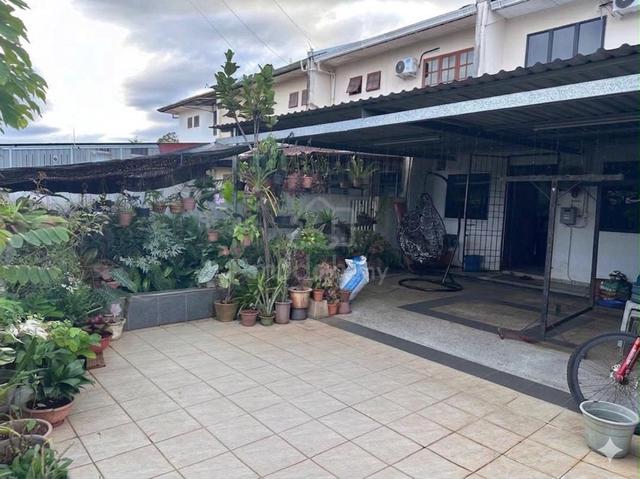 Uni Vista Samarahan Double Storey Intermediate For Sale 1
