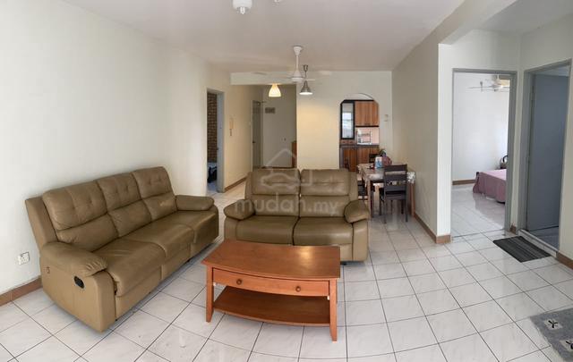 Pantai Hillpark 5 - Medium Room 1
