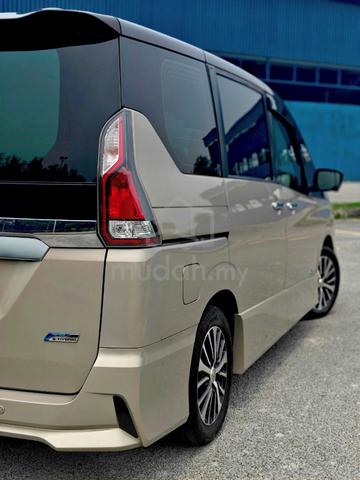 Nissan Serena S-Hybrid | Spacious 7-Seater MPV - 5