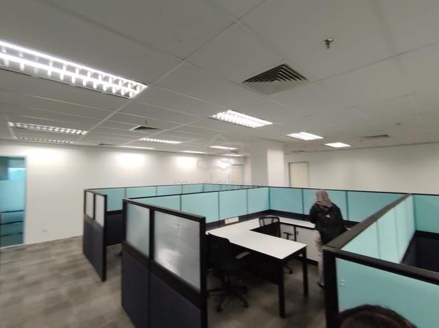 Partly fitted office Menara glomac next to Mrt Ttdi for rent 1