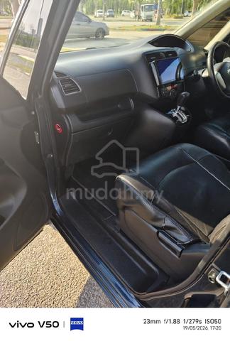 2017 Nissan SERENA 2.0 S-HYBRID HIGHWAY STAR - 3