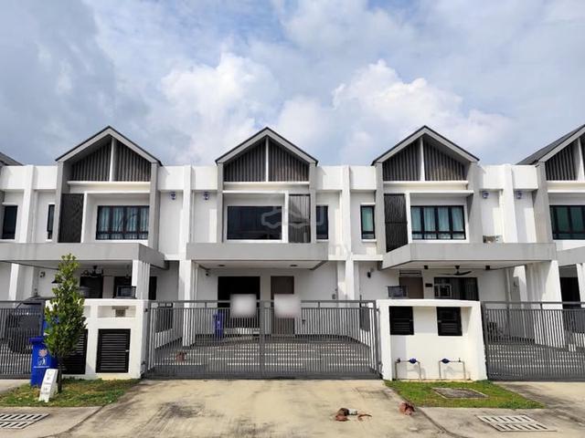 Below Market Value, Rumah Terrace 2 Tingkat Shah Alam 5 Bilik 1