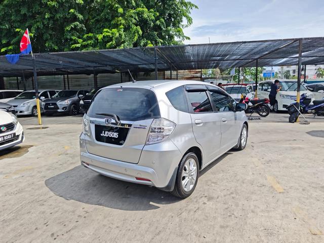 2013 Honda JAZZ 1.3 (AUTO) - 3