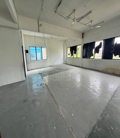 For Rent - Main Road Facing Corner Commercial Shop TTDI Jaya Shah Alam 1