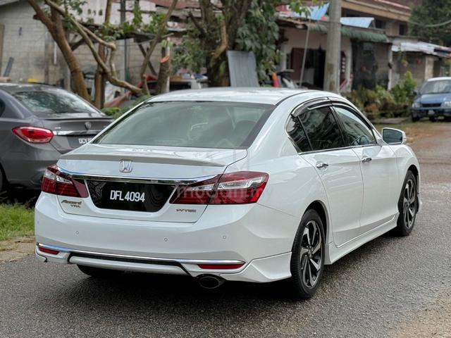 2017 Honda ACCORD 2.0 VTi-L FACELIFT (A) - 3