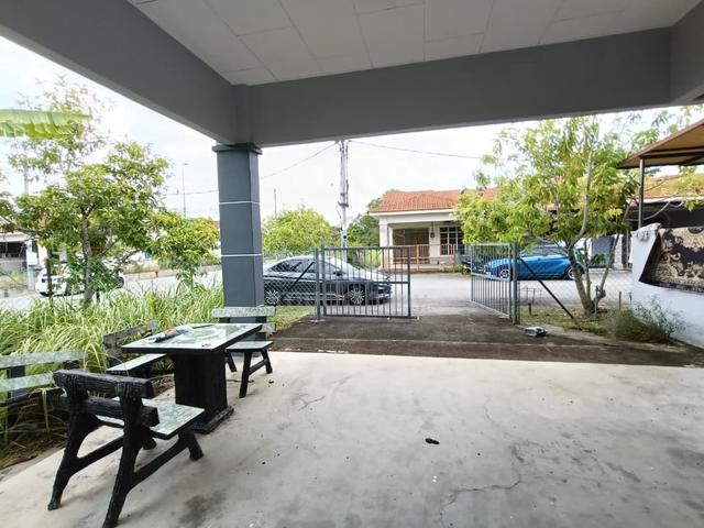 CORNER LOT , Taman Seri Telok Mas 1