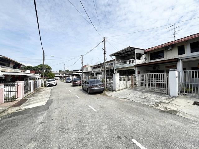 Taman Damai Jaya, Jalan Makmur Fully renovated 2-Storey Low Cost House 1