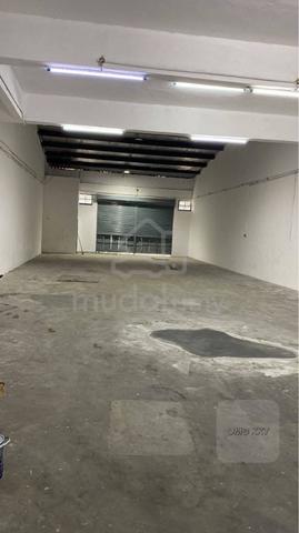 Klang Utama 1.5 Storey Link Factory Warehouse 30x100 for Rent 1