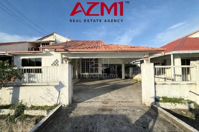 Well Maintained Promin Jaya 1.5 Storey Semi Detached Senadin Miri 1