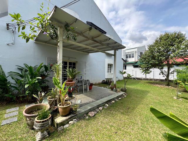 Corner Lot Ampang Terraced House For Sale 1