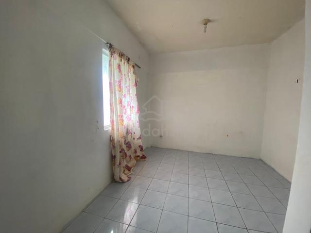Room for rent 1