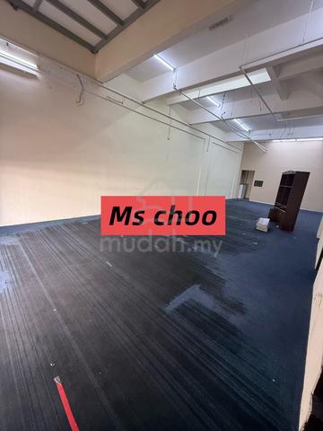 D Piazza commercial shoplot 1100 sq ft 1
