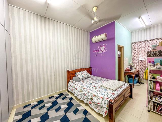RENOVATED ALPINIA Bandar Putera 2 Klang Single Storey Teres Type 4